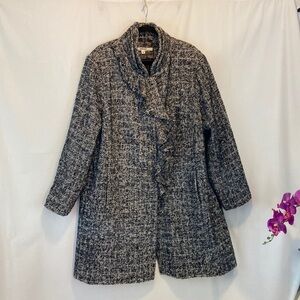 DKNY Ruffle Front Wool Blend Black and White Fully Lined Coat Size 3